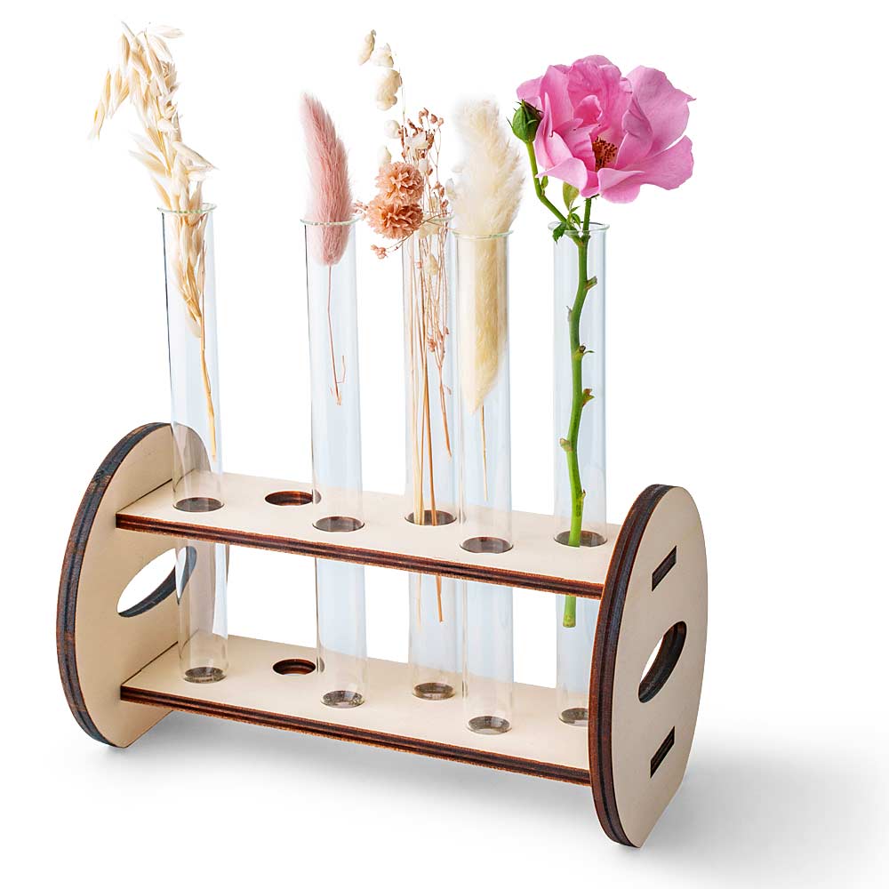 Reagenzglasständer aus Holz mit sechs Gläsern, bestückt mit Frisch- und Trockenblumen