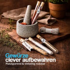 Reagenzgläser aus Kunststoff mit Korken zur Aufbewahrung von Gewürzen