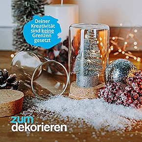 Windlichtglas mit Boden zu Weihnachten mit Weihnachtsdekoration zur stimmungsvollen Dekoration