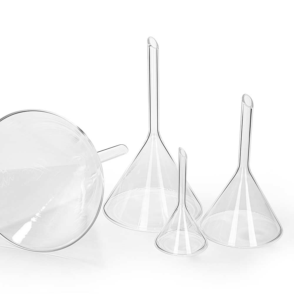 Trichter aus Borosilikatglas im Mix mit verschiedenen Durchmessern